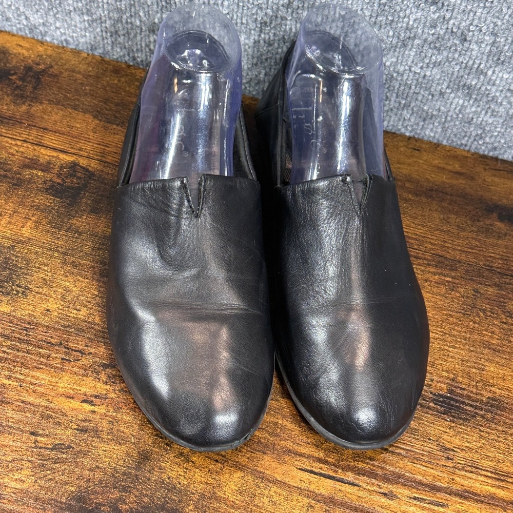 Loafers B.O.C. Black Leather V-Cut Notch Slip On Low Heel Shoes Comfort Classic